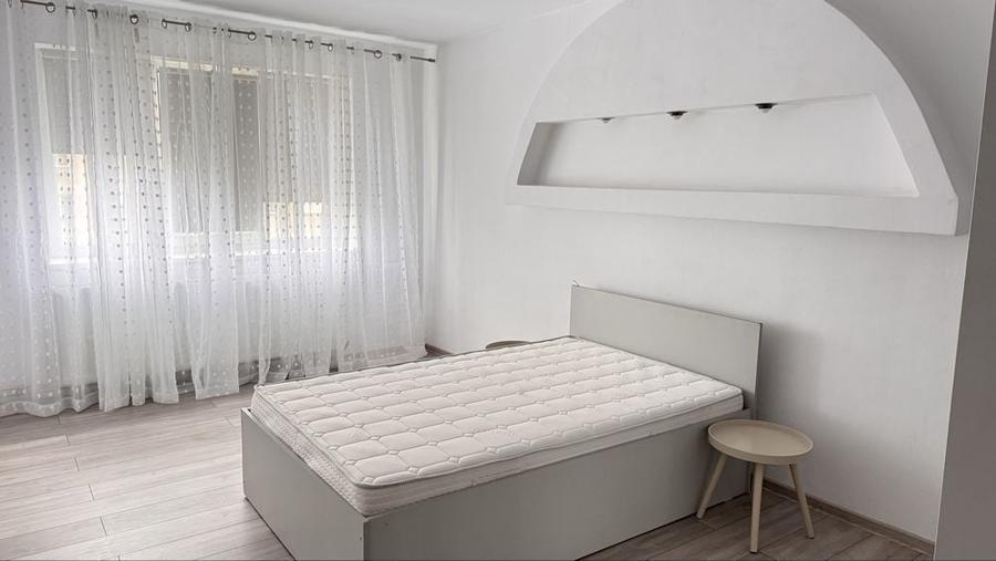 Apartament cu 2 camere decomandat în Ostroveni