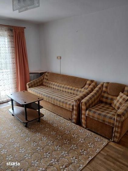 Apartament cu 3 camere semidecomandat în Hipodrom 3