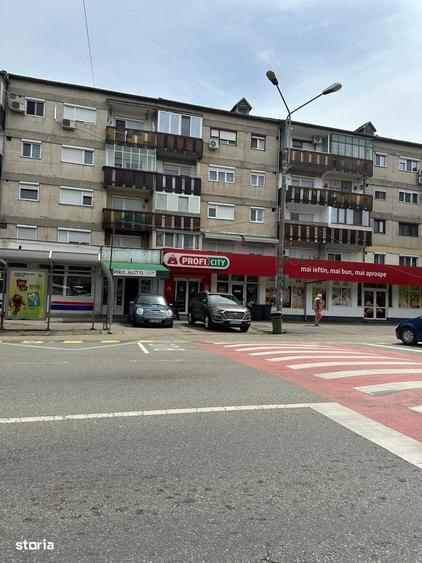 Vand apartament cu 2 camere cartier Nufarul 1 - 11