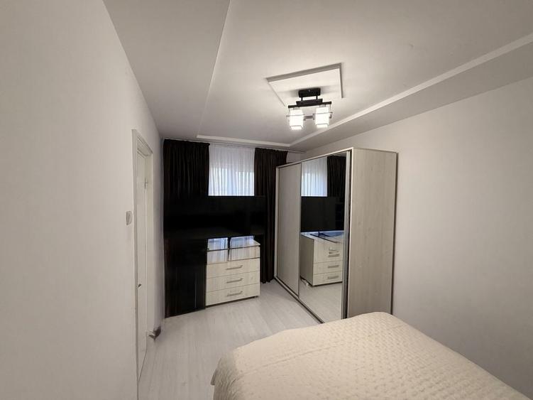 Apartament cu 3 camere semidecomandat în Valea Rosie