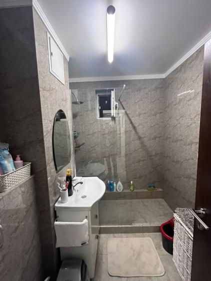 Apartament cu 4 camere decomandat, mobilat în 1 Mai