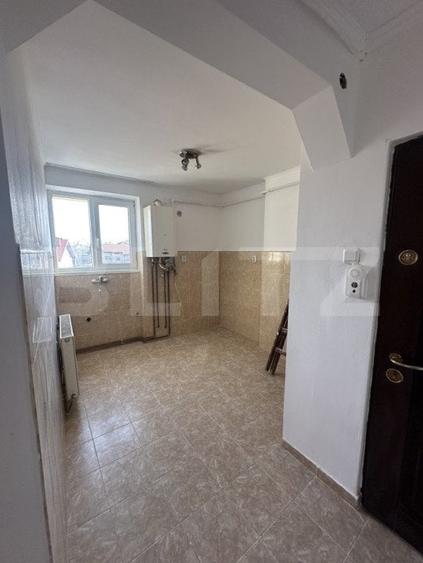Apartament cu 2 camere semidecomandat în Semicentral — fotografia 3