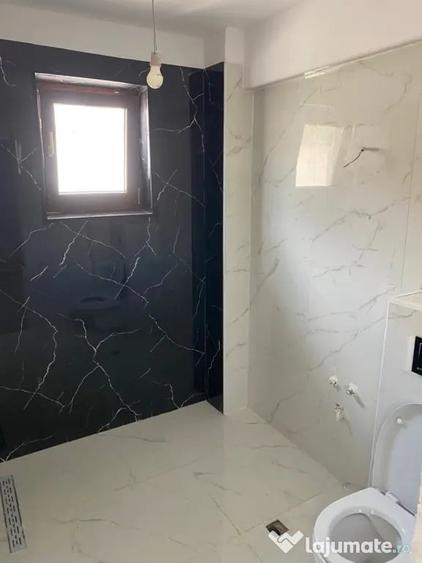 Apartament cu 2 camere decomandat în Jiului