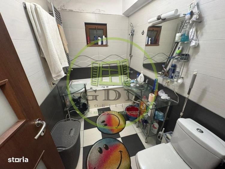 Apartament cu 3 camere semidecomandat, mobilat în Calea Severinului