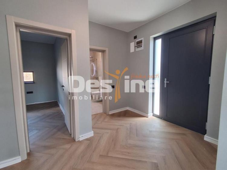 Casă cu 4 camere cu Teren 394 Mp în Miroslava