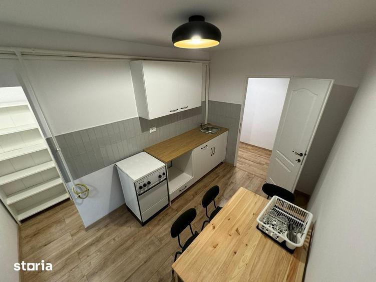 Apartament cu 2 camere decomandat în Cornișa