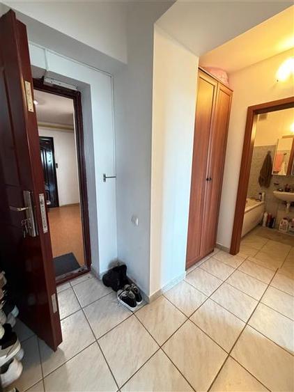Vanzare garsoniera decomandata in bloc de apartamente, zona Garii - 2