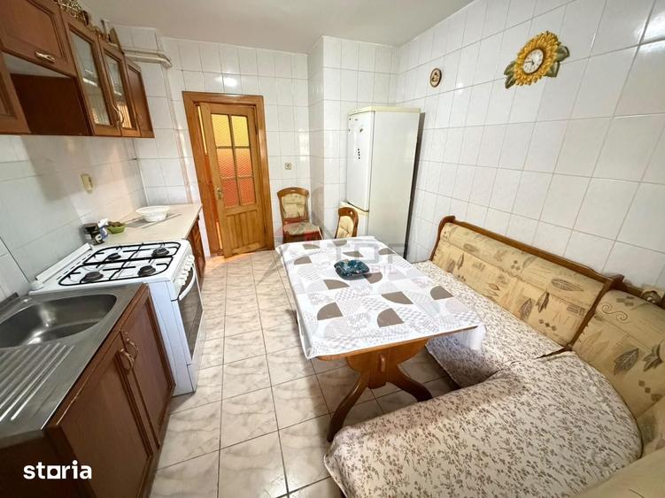 Apartament 3 camere, 2 bai, DECOMANDAT, ETAJ 1, Pacurari - 5