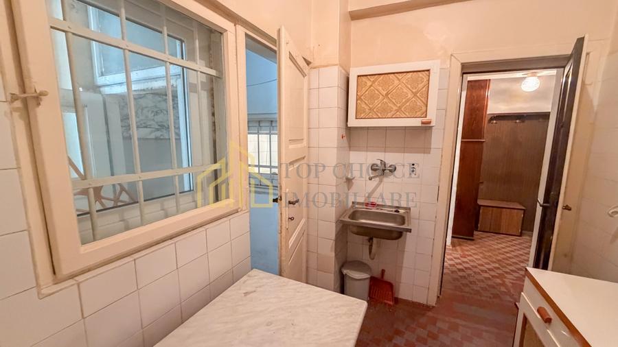 Apartament cu 2 camere semidecomandat în Sala Palatului
