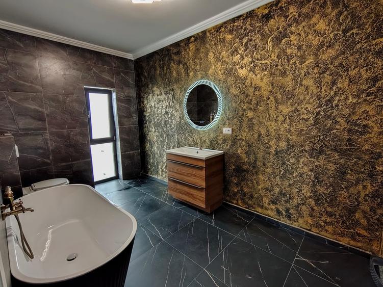Duplex cu 4 camere cu Canalizare în Popas Păcurari