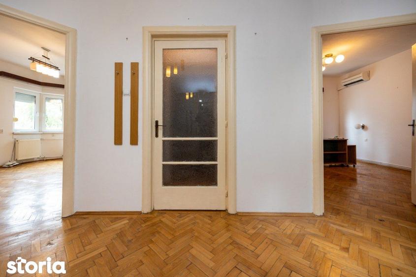 Apartament cu 3 camere în Centrul Civic