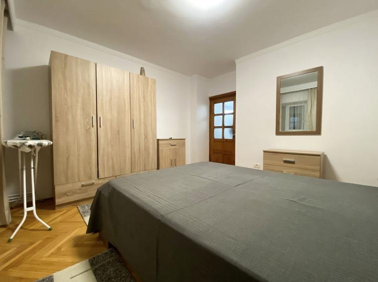 Apartament cu 3 camere decomandat, mobilat în Faleza Nord