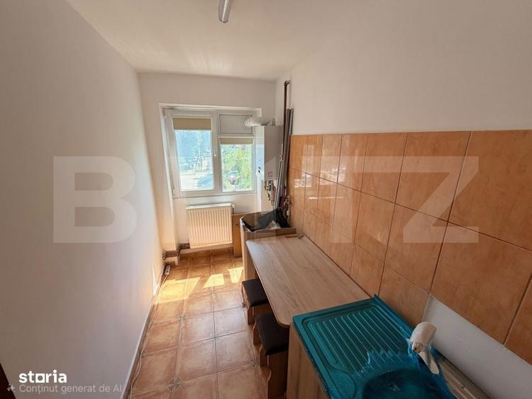 Apartament cu 2 camere semidecomandat în Micro 6
