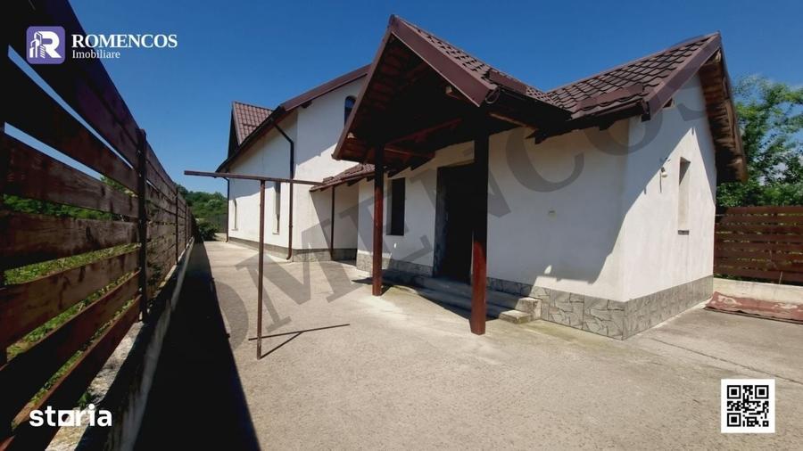 Casă cu 5 camere cu Teren 598 Mp în Călinești