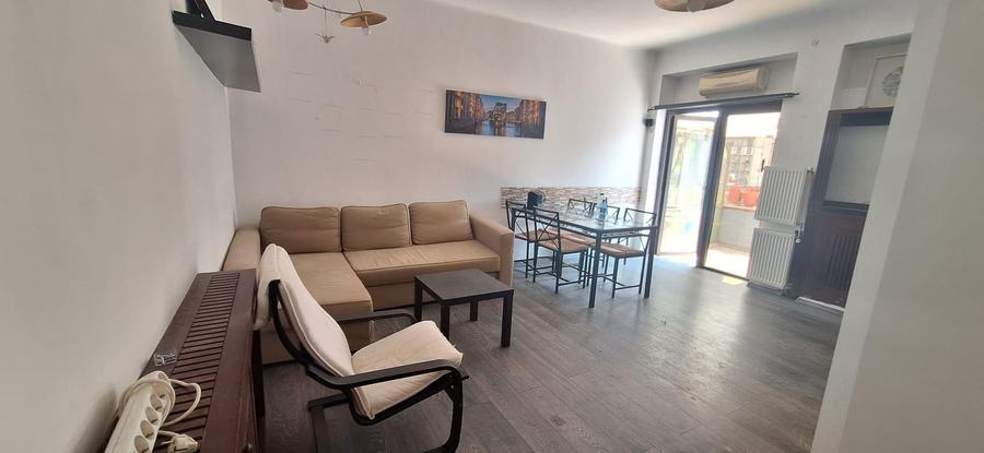 Apartament cu 2 camere decomandat în P-ța Amzei