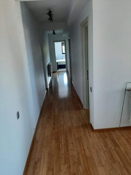 Casă cu 4 camere cu Teren 380 Mp în Transilvaniei
