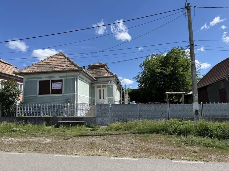 Casă cu 3 camere în Copăceni