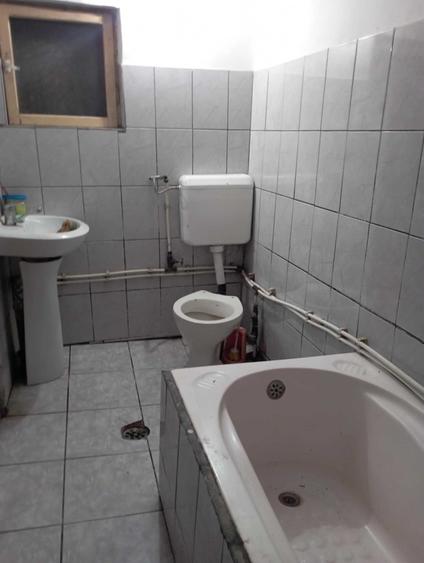 Casă cu 4 camere în Oltina