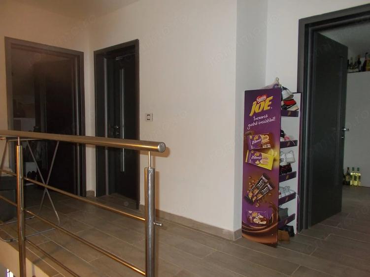 Casă cu 4 camere cu Teren 325 Mp în Parța