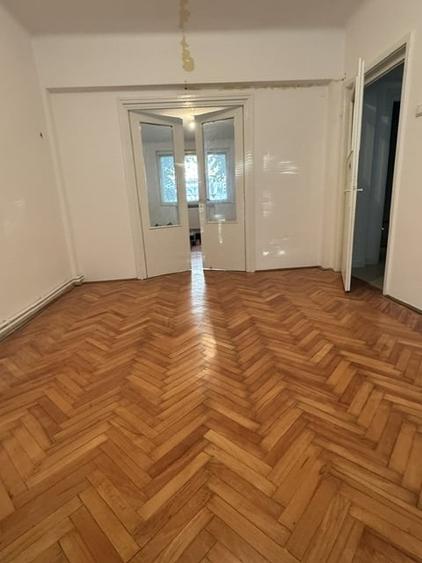 Apartament cu 2 camere nedecomandat în Ultracentral