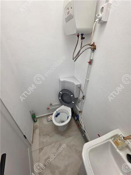 Spațiu comercial, de 117 mp, în Șelimbăr