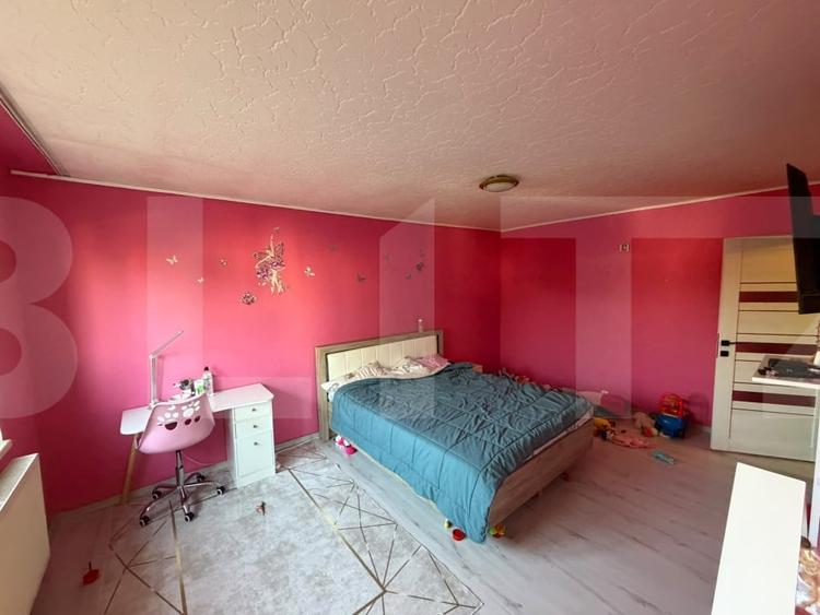 Apartament cu 3 camere decomandat, mobilat în 1 Mai
