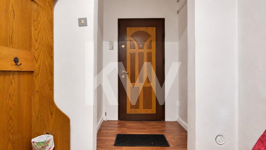 Apartament cu 3 camere decomandat, mobilat în Răcădău