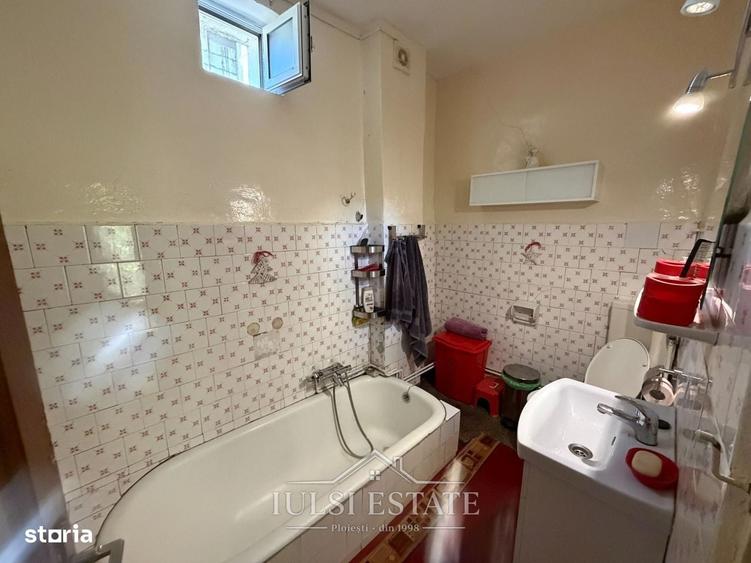 Casă cu 4 camere în Ultracentral