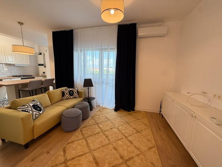 Apartament cu 2 camere semidecomandat în Sisești