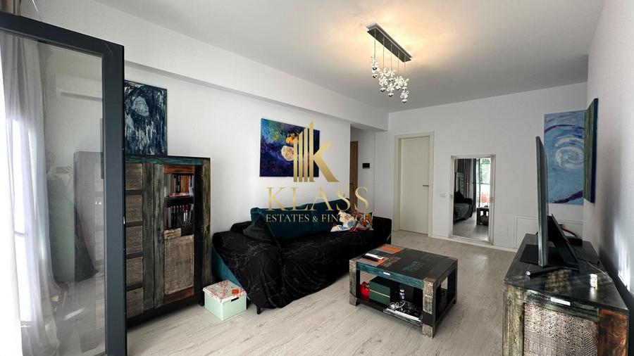 Apartament cu 3 camere semidecomandat, mobilat în Cotroceni