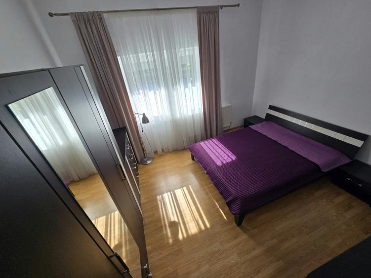Apartament cu 3 camere decomandat, mobilat în Ultracentral