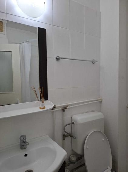 Garsonieră semidecomandată, mobilată în Micălaca