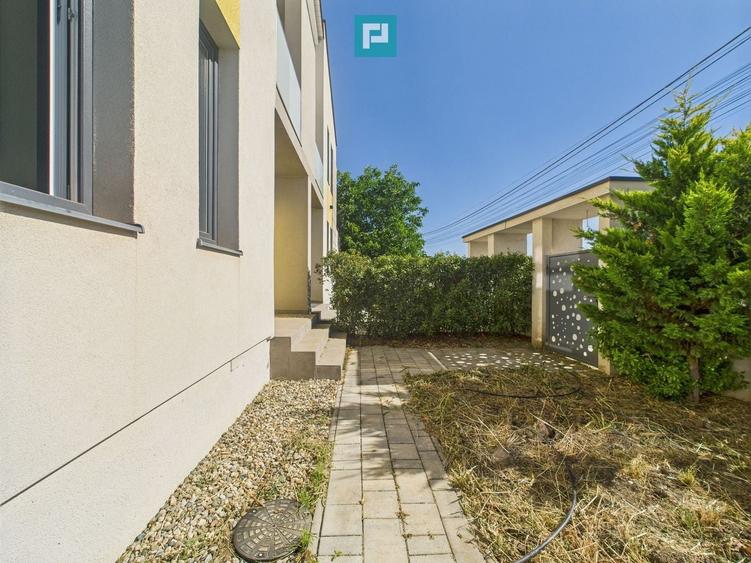 Duplex cu 5 camere cu Canalizare în Giarmata