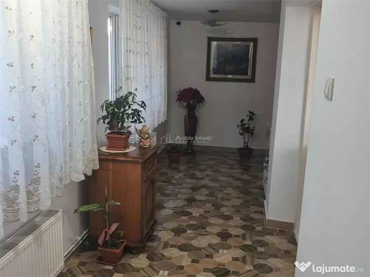 Casă cu 3 camere cu Teren 300 Mp în Muncitoresc