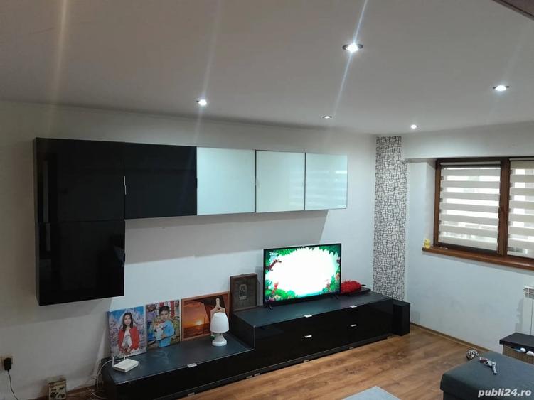 Apartament cu 3 camere decomandat în Obor