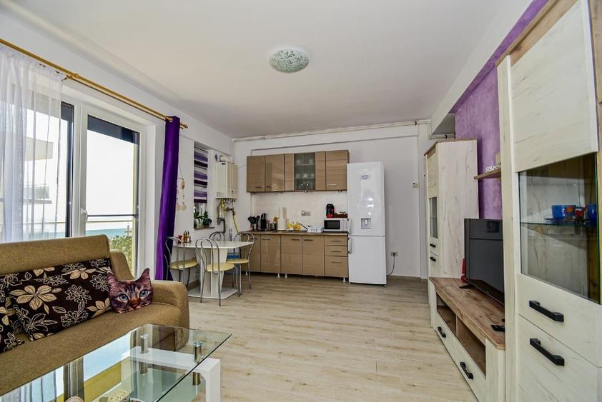 Apartament cu 2 camere semidecomandat, mobilat în Nord
