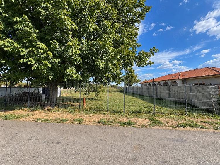 Teren de 540 mp, în Falaștoaca