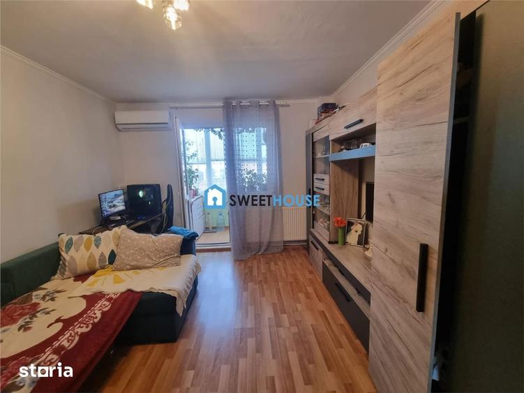 Apartament cu 2 camere semidecomandat, mobilat în Central