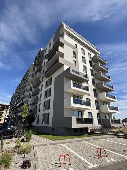 Apartament cu 3 camere decomandat în Nufărul