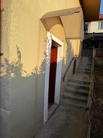 Casă cu 4 camere în Vitrometan