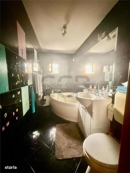 Apartament cu 3 camere în Nerva Traian