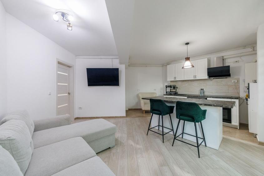 Apartament cu 3 camere decomandat, mobilat în Găvana