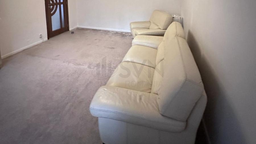 Apartament cu 4 camere decomandat în Băneasa