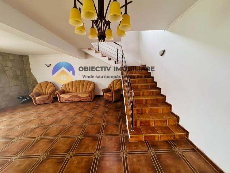 Casă individuală cu 4 camere cu Teren 1376 Mp în Borca