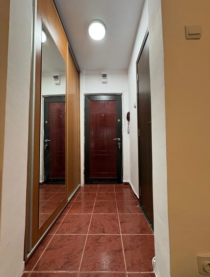 Garsonieră decomandată în Drumul Taberei