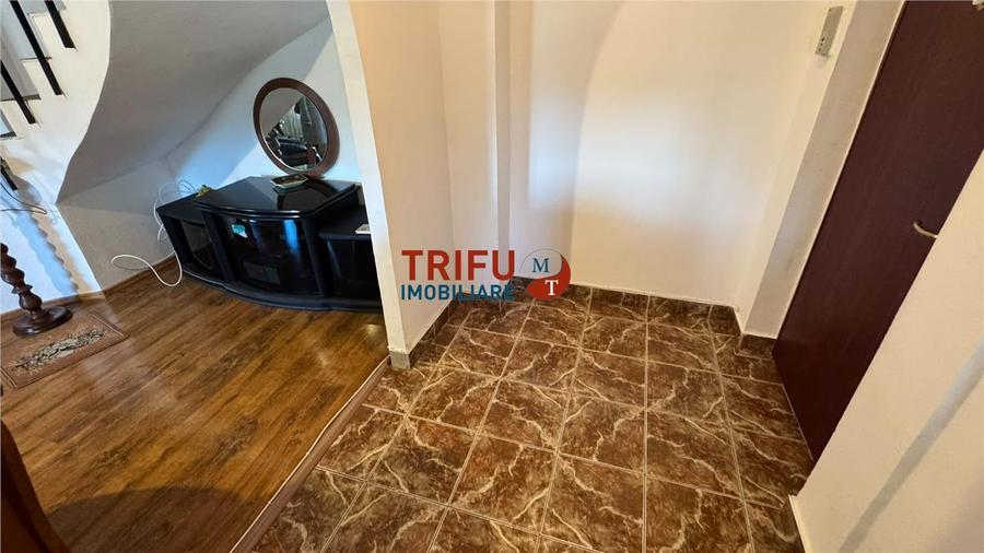 Apartament cu scara interioara de inchiriat zona Cetate - 3