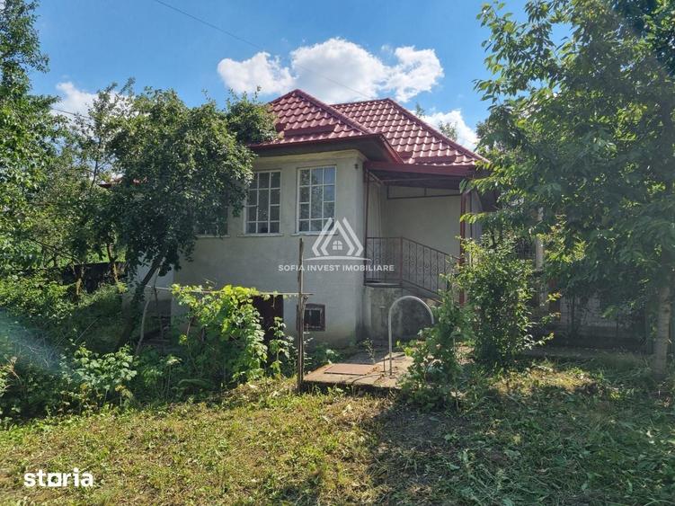 Casă cu 3 camere cu Teren 2604 Mp în Sâmboleni