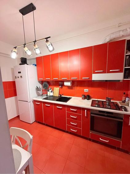 Apartament cu 2 camere semidecomandat în Fundeni