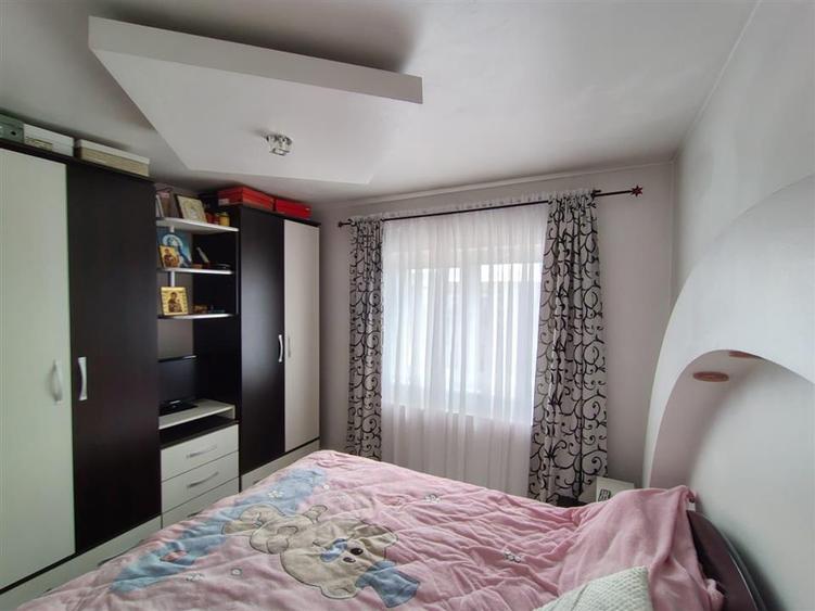 Apartament cu 2 camere decomandat, mobilat în Burdujeni
