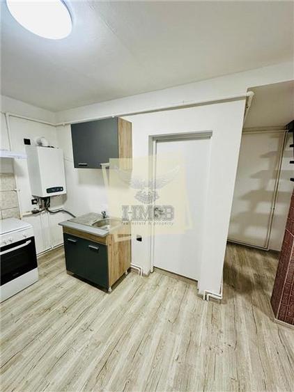 Apartament cu 2 camere semidecomandat, mobilat în Vasile Aaron